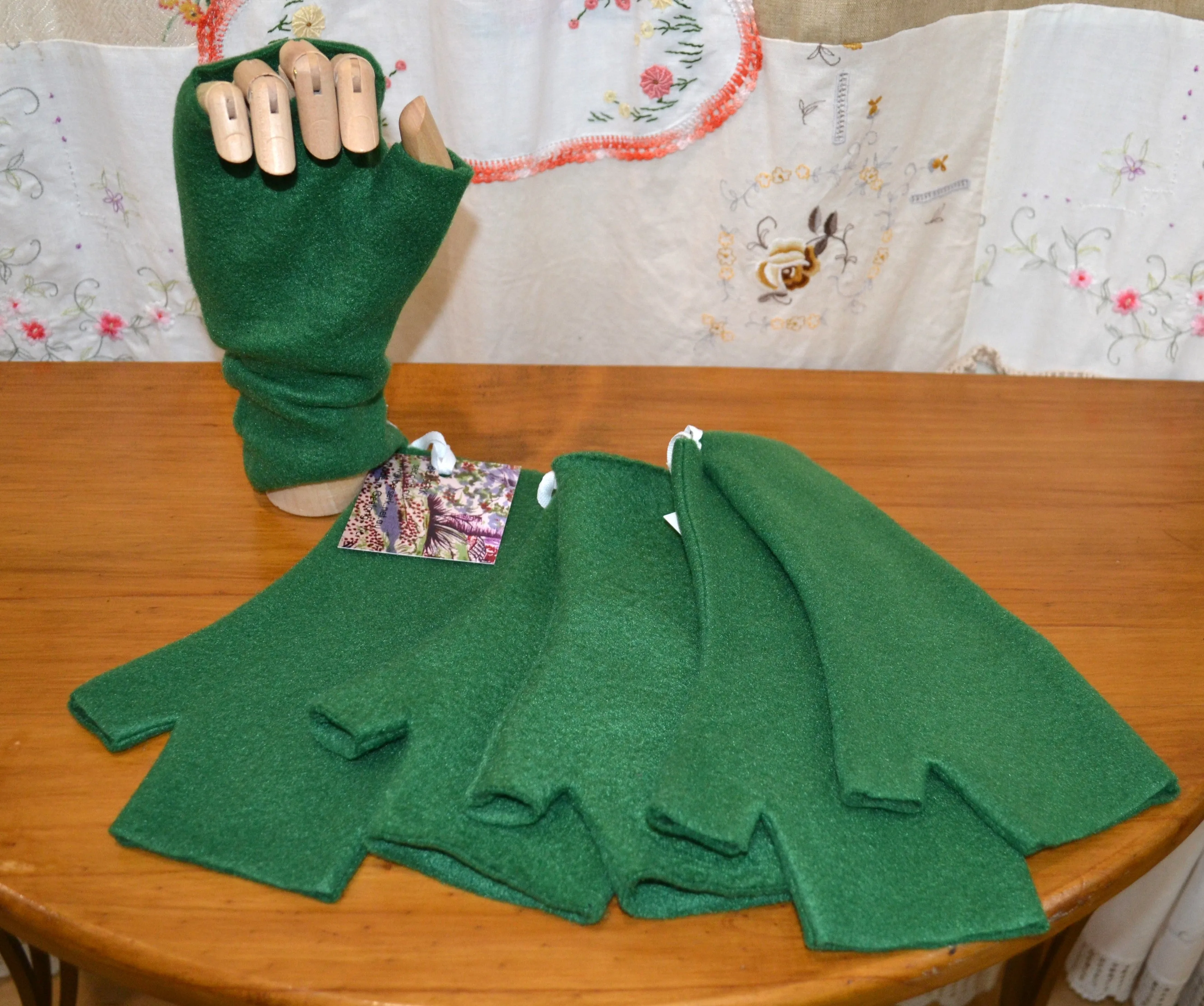 Berserk second cut fingerless Gloves