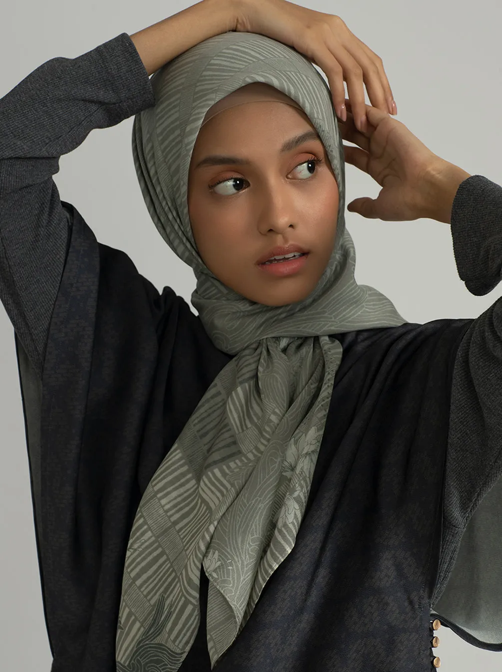 BHANAVI SCARF IVY DUST