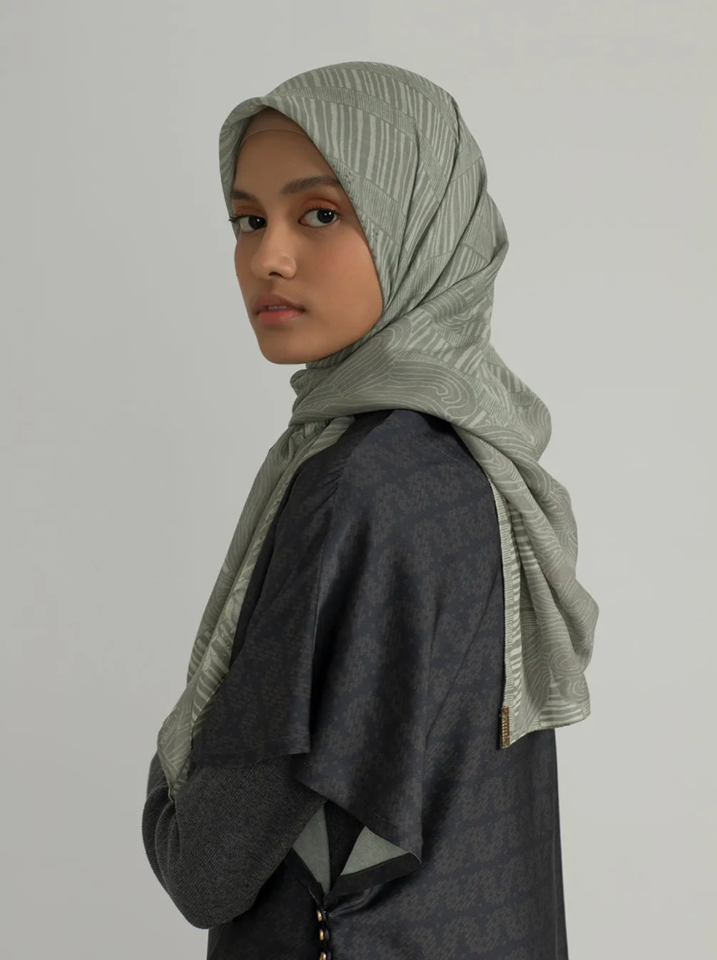 BHANAVI SCARF IVY DUST