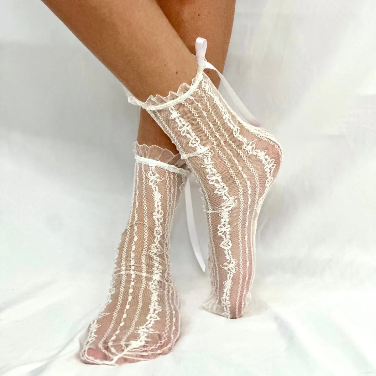 BOW  lace socks for heels - white