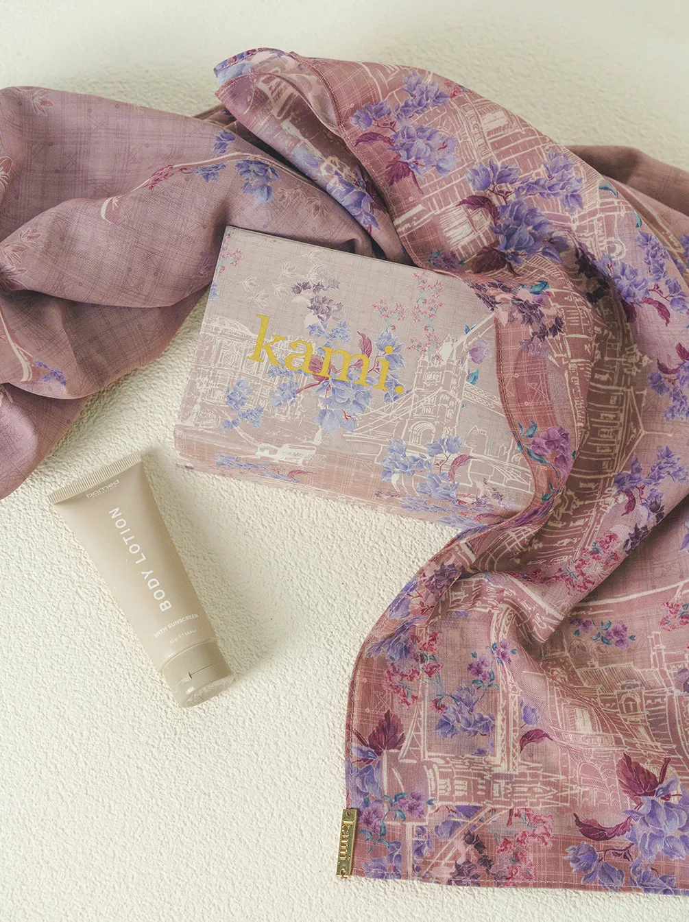 BUNDLING BAMED X KAMI ORVA LONDON SIGNATURE SCARF MAUVE