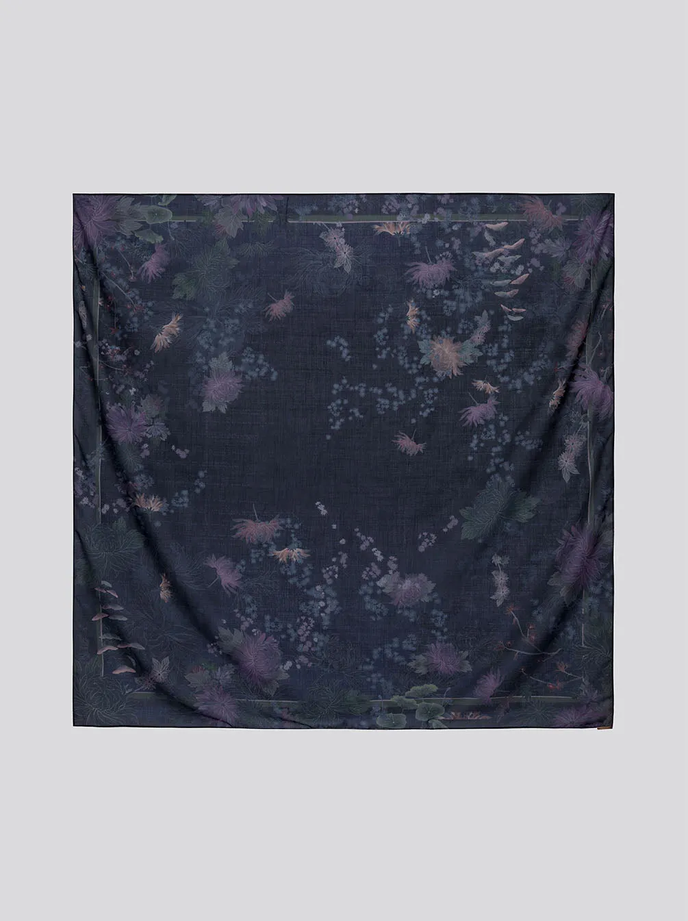 HARUNA FLOWERS SIGNATURE SCARF ONYX