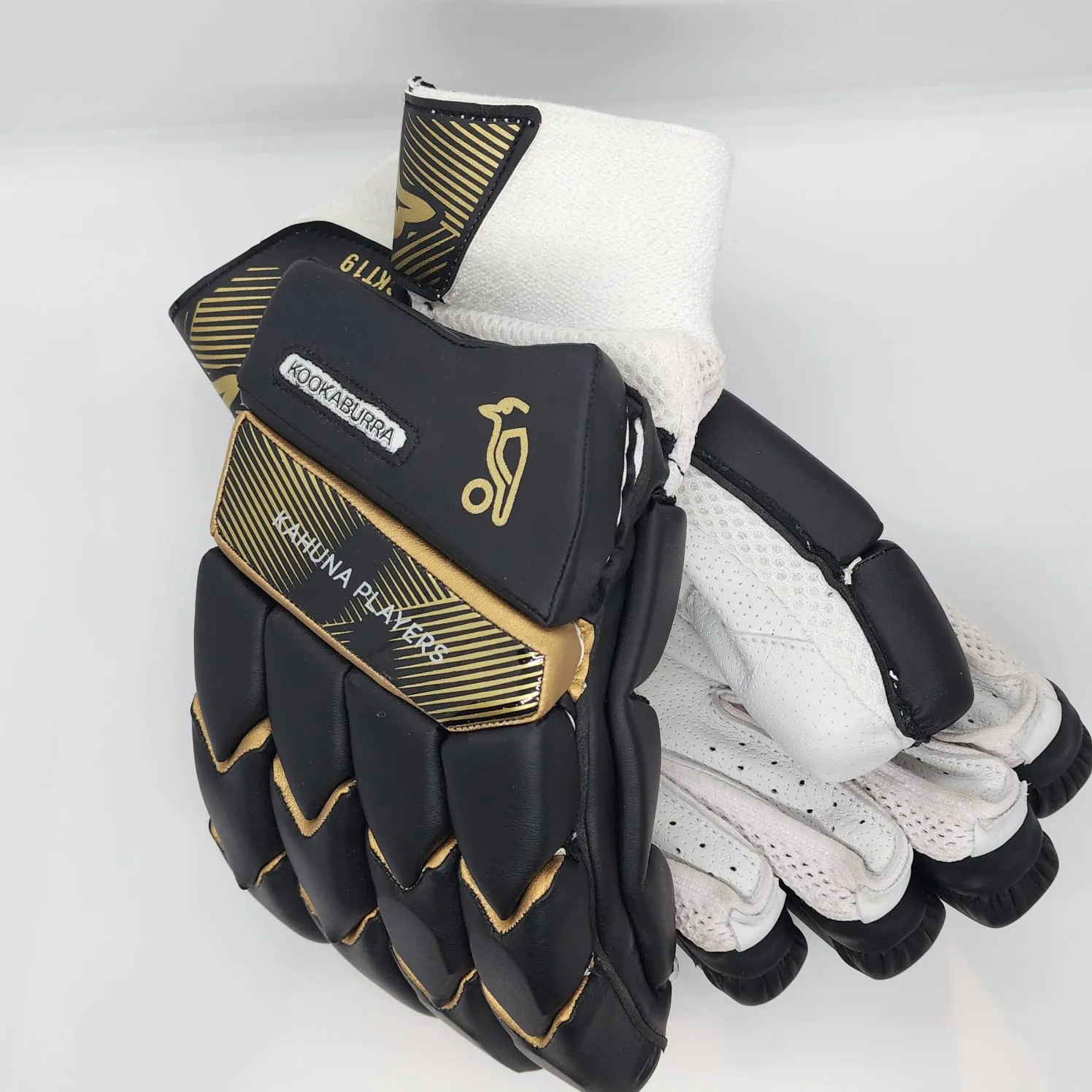 Kookaburrat Batting Gloves, Kahuna Players Cricket Batting Gloves, Golden Black, Adult RH