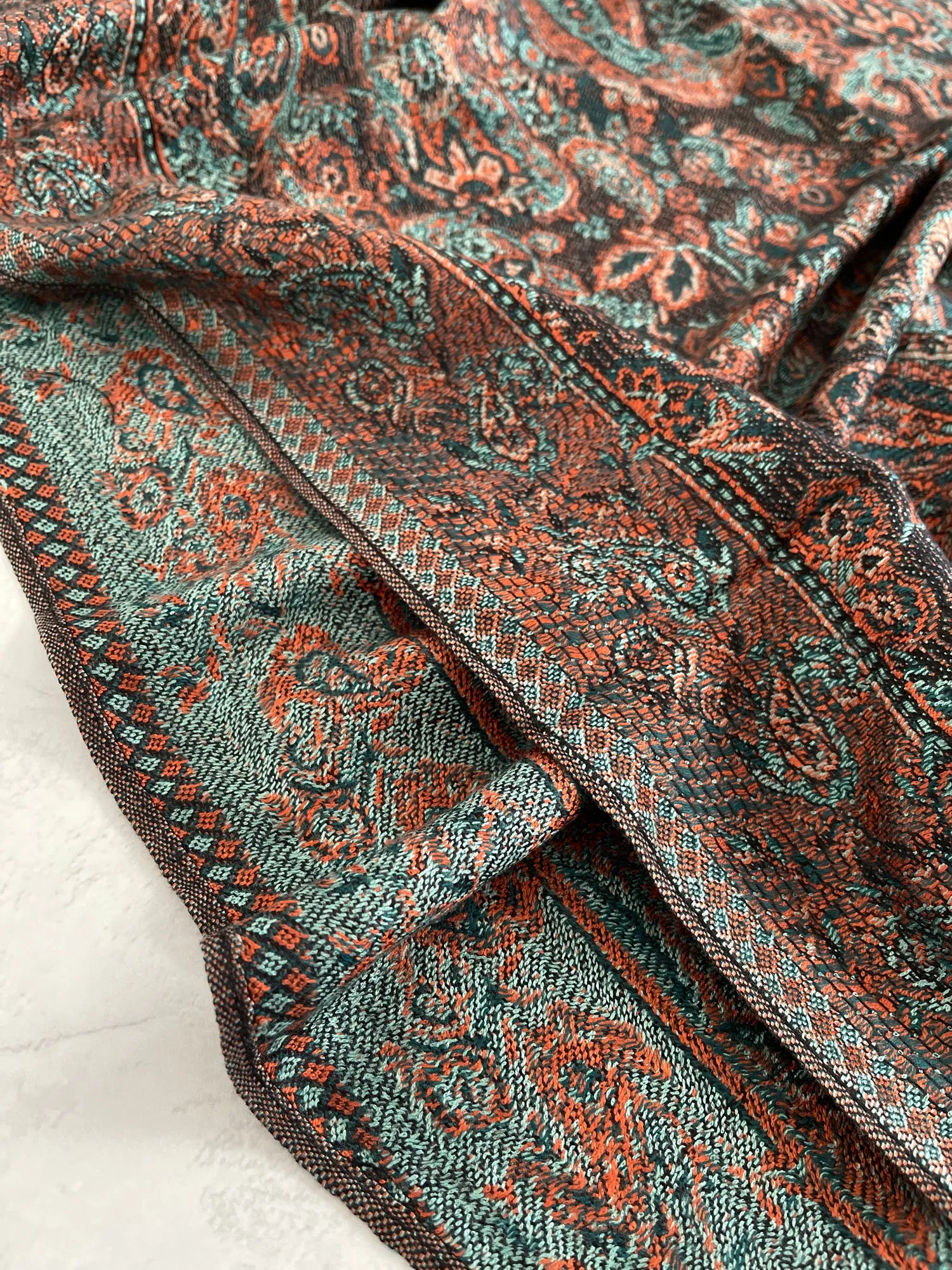 LARGE ORANGE RUST PAISLEY PRINT REVERSIBLE PASHMINA SHAWL SCARF WITH TASSELS