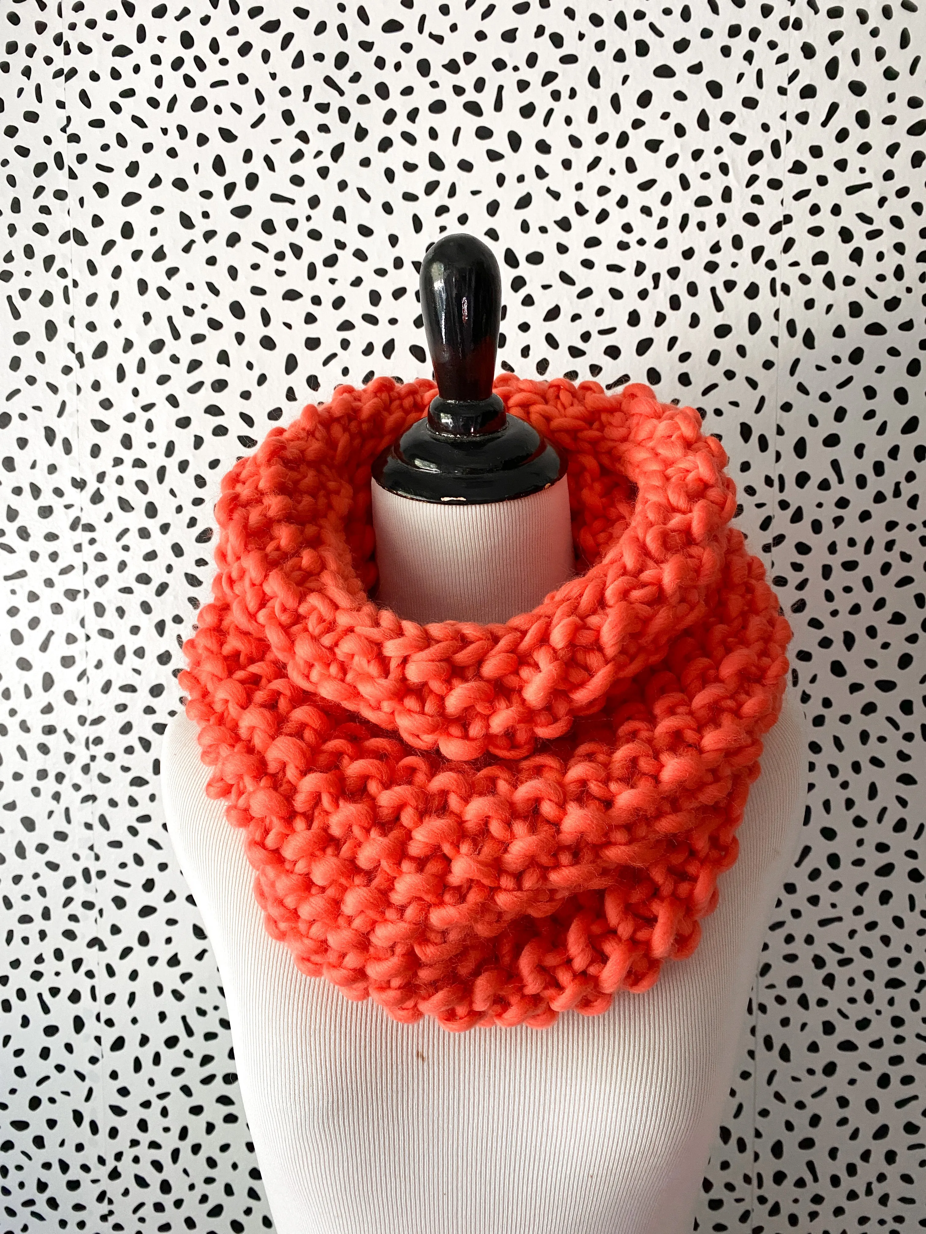 Merino Bubble Fluff Cowl in Coral