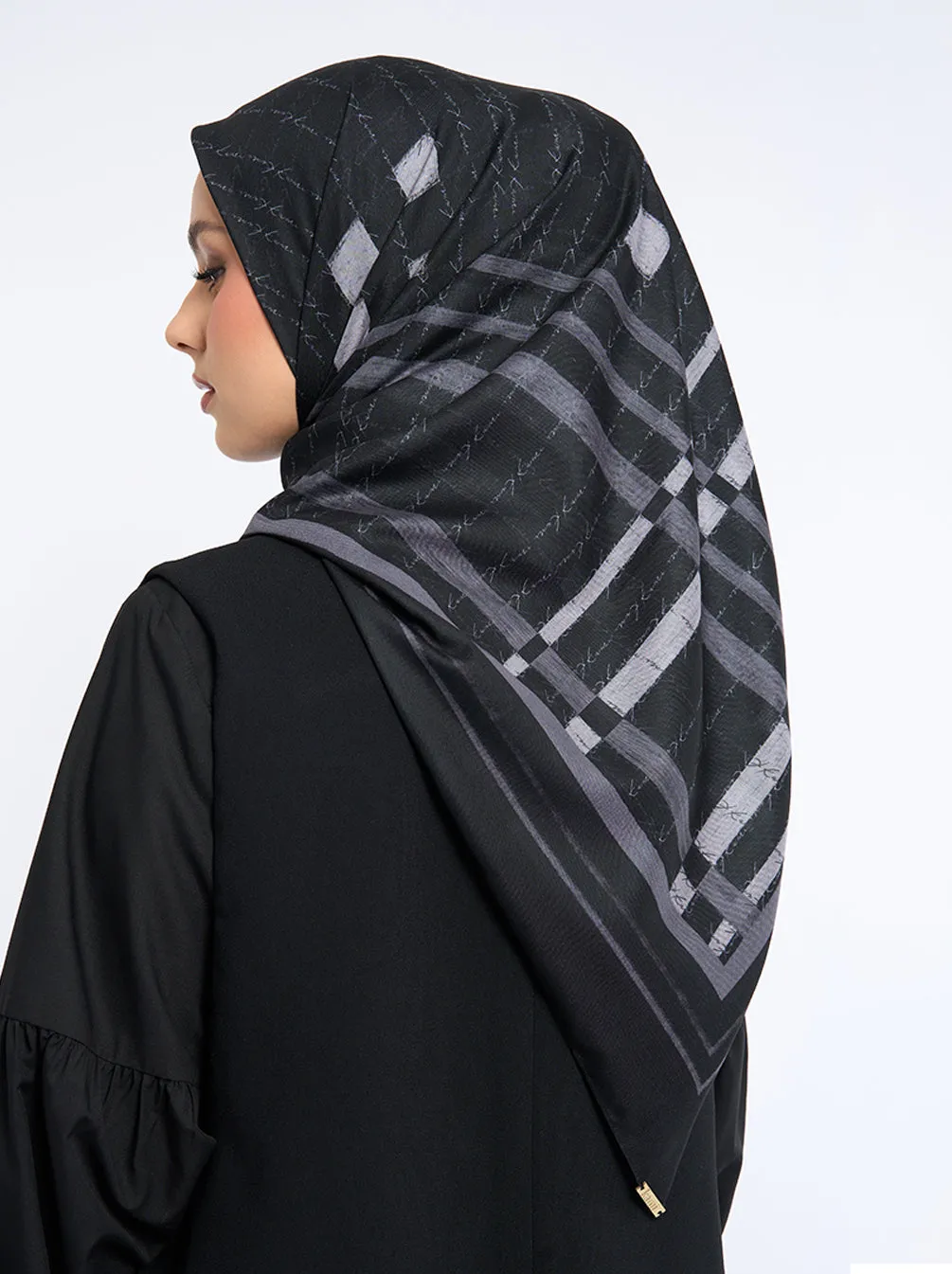 MONO RIDDLE SIGNATURE SCARF CLASSIC EBONY