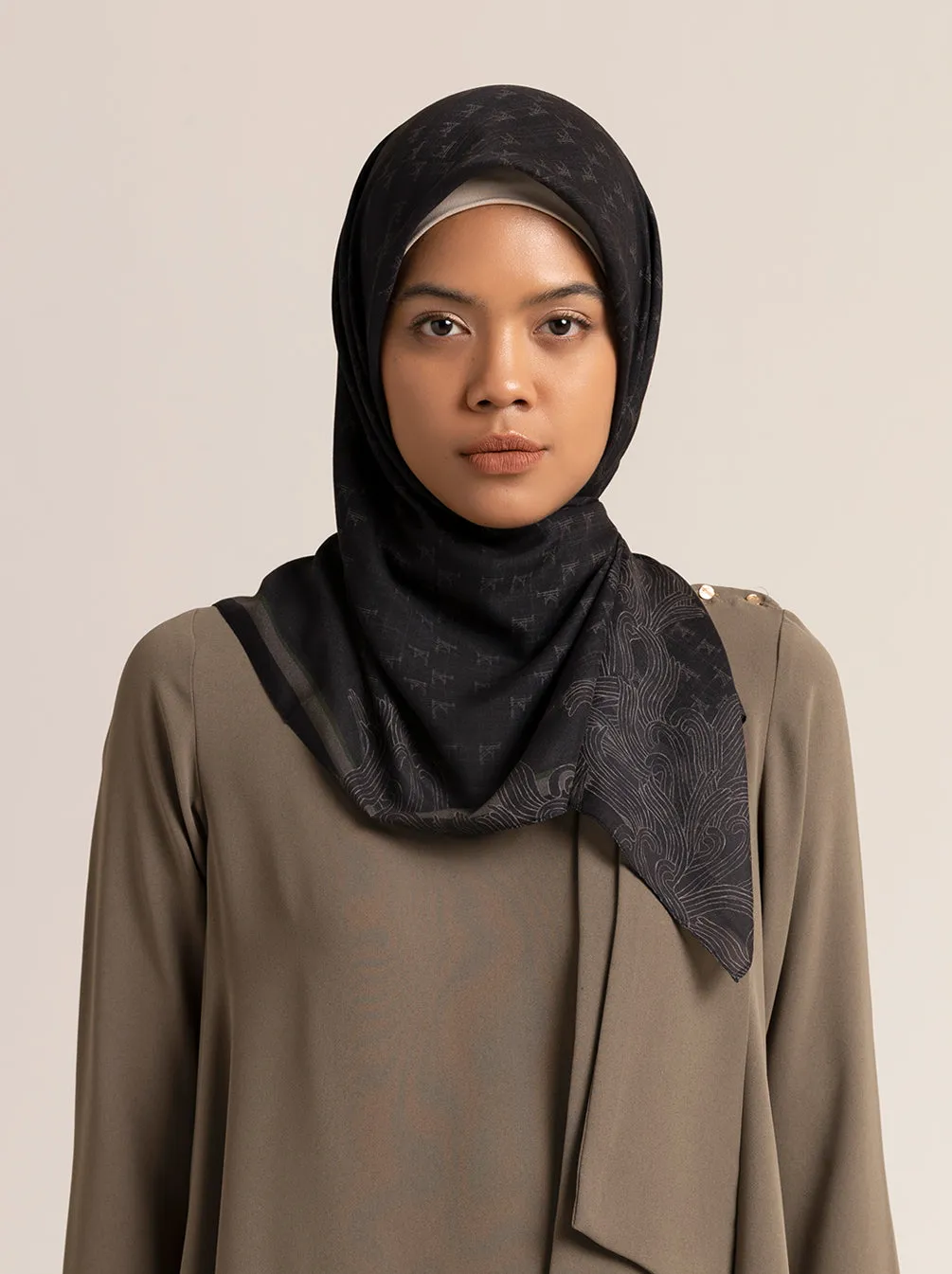 MONOGRAM SCARF ONYX