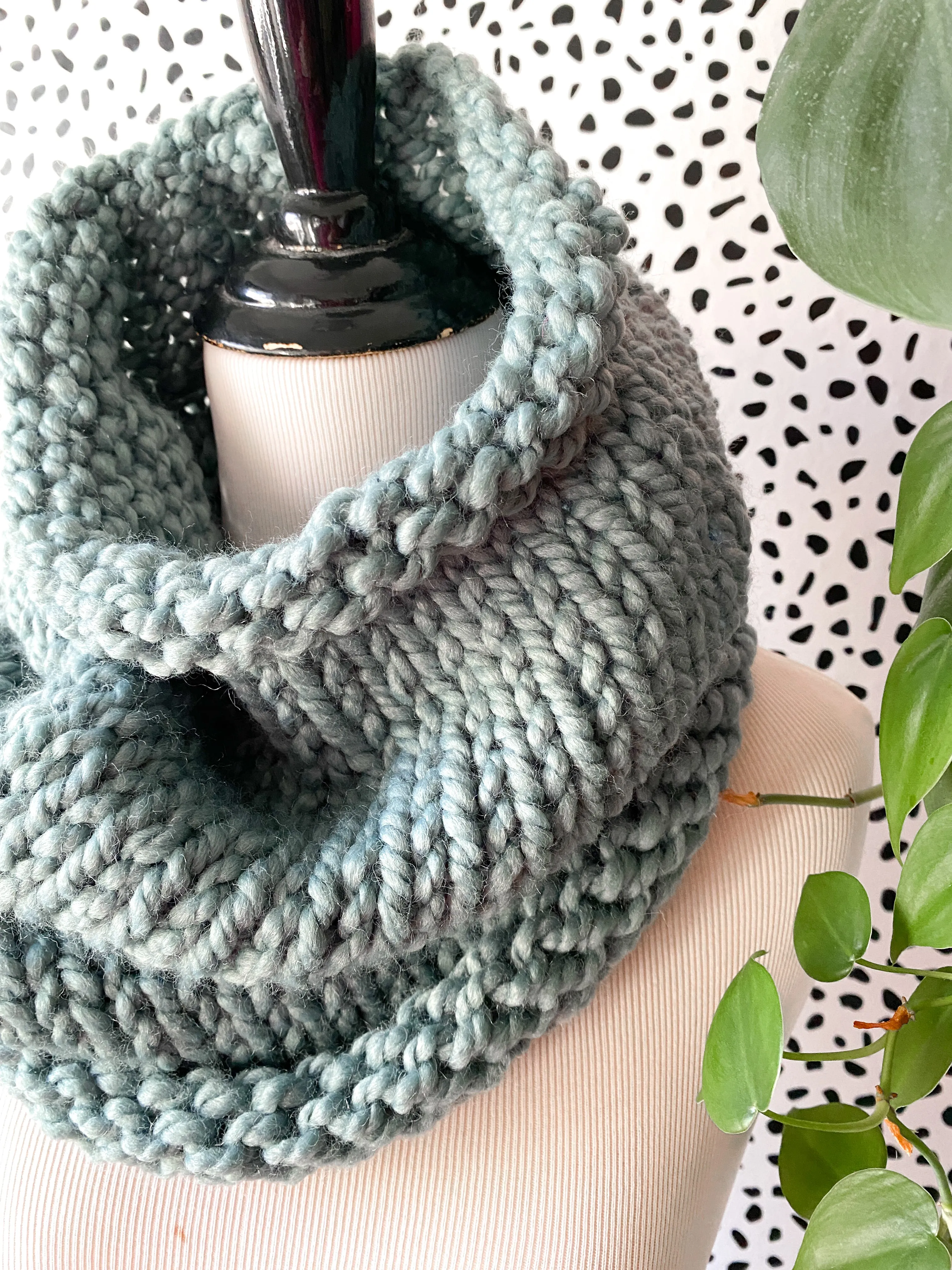 Neckwarmer in Aquarius