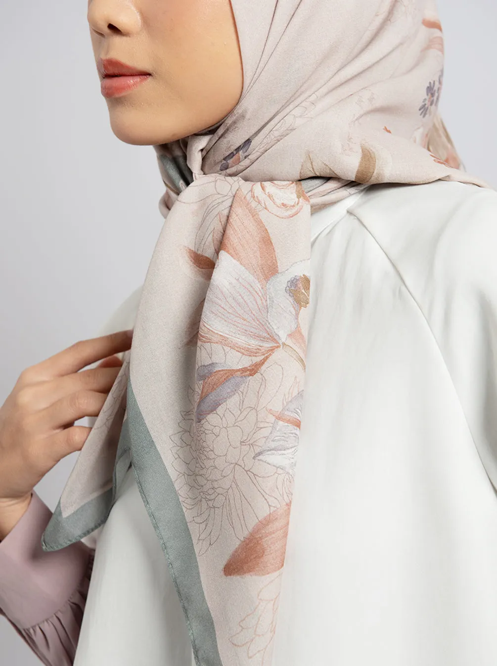 NIRALY SCARF MALLOW